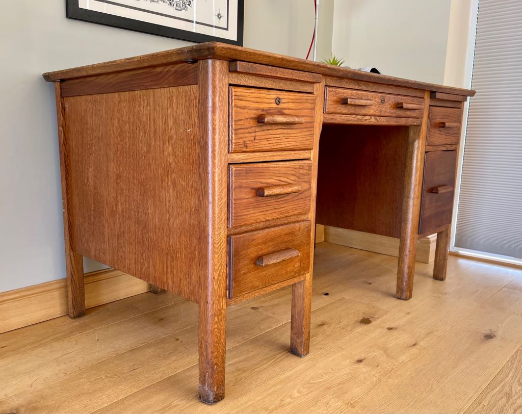 Mid Century Double Pedestal Teachers Desk in Oak Antique, Vintage and